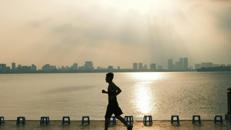 How to Combine Running and Strength Training When You’re Not a Runner